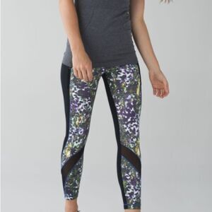 Lululemon Inspire Tight‎ full On Luxtreme Mesh Floral Sport White Multi Black
